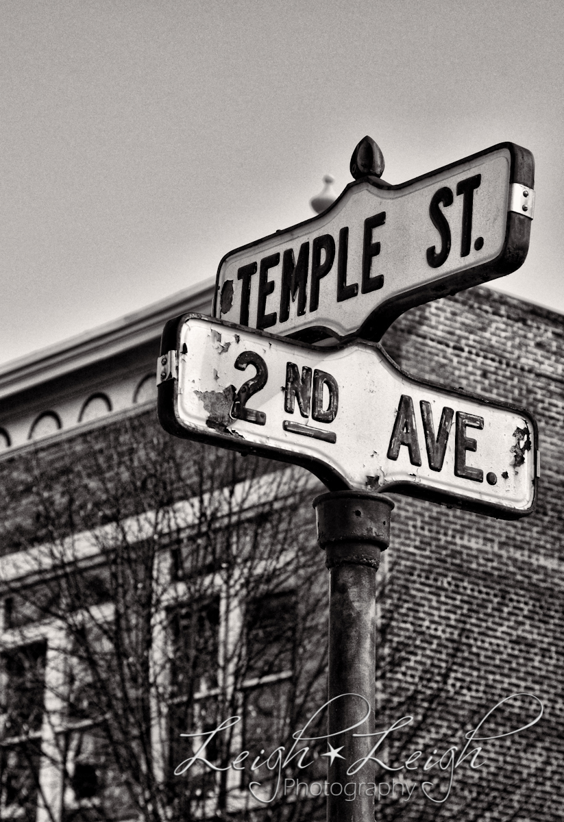 street signs in Hinton, WV