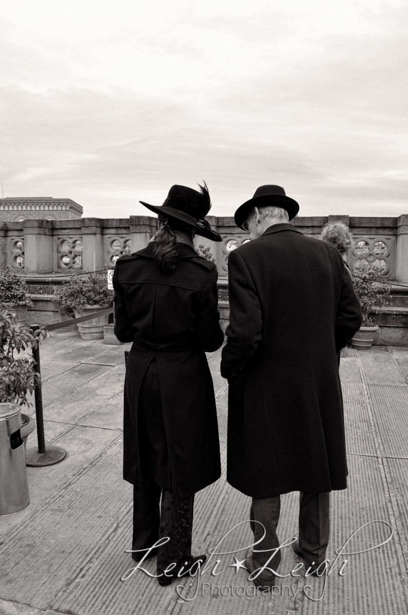 street photography: couple looking at map