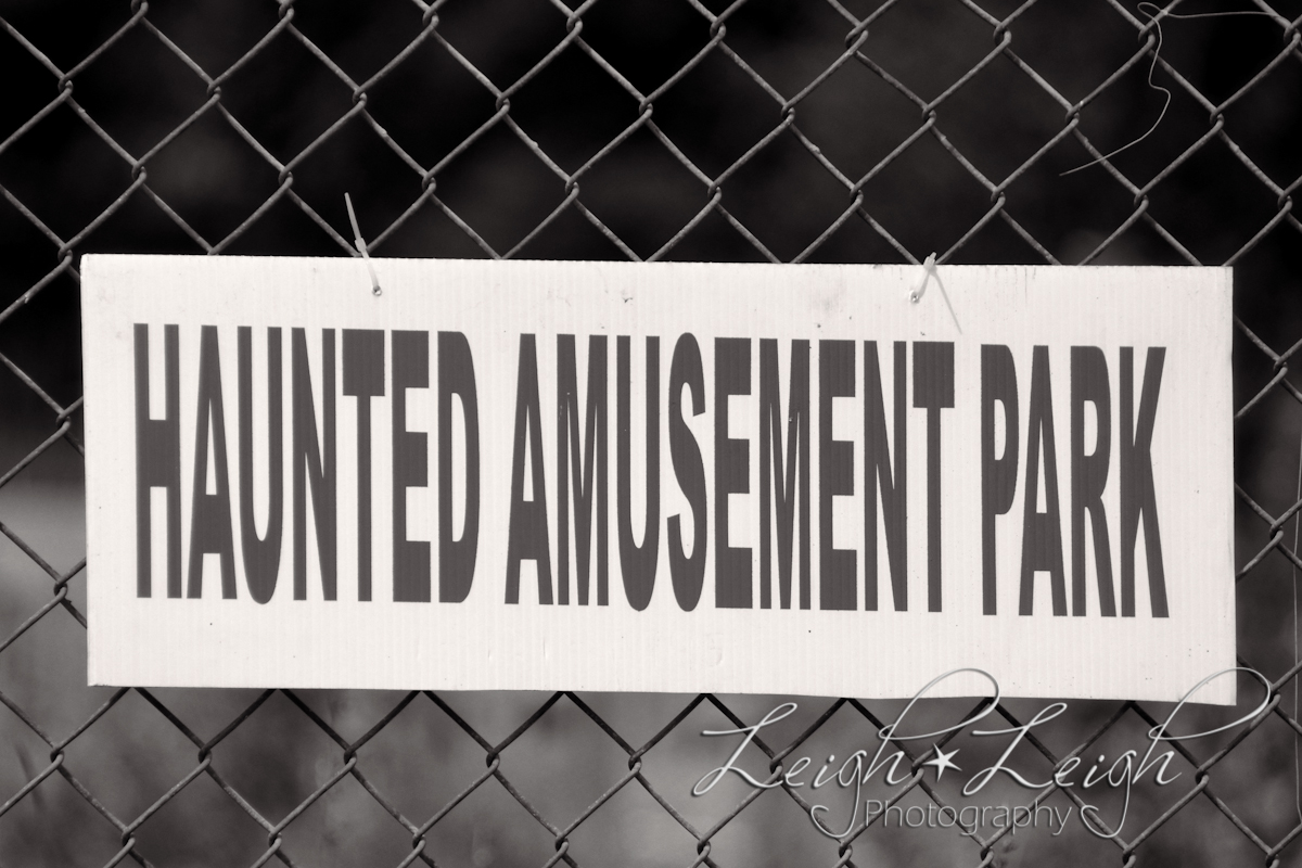 "Haunted Amusement Park" sign