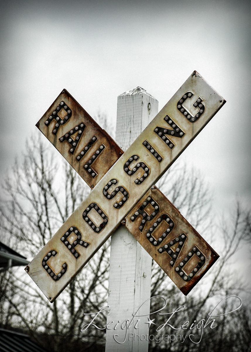 railroad crossing sign