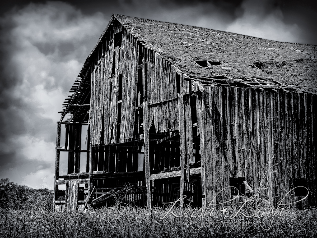 dilapidated barn