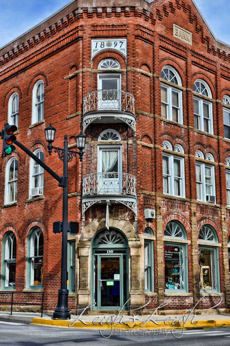 Lewisburg's Studio 10 store