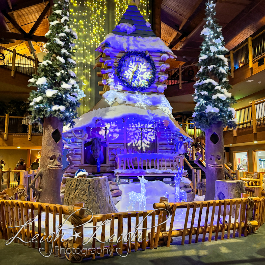 clocktower in lobby at Great Wolf Lodge